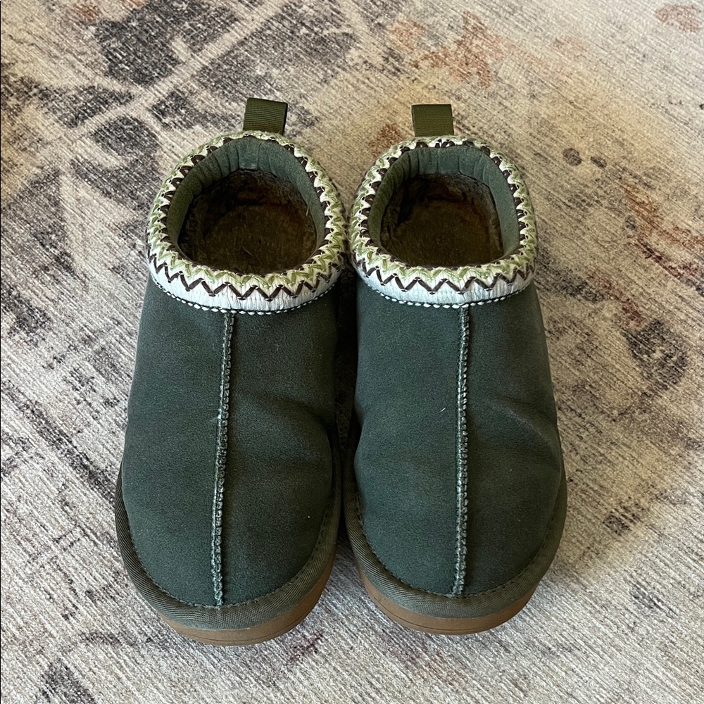 Dream Pairs Forest Green Women's Slipper clogs